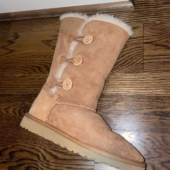 Ugh Bailey Button Boots Triplet - Picture 7 of 9